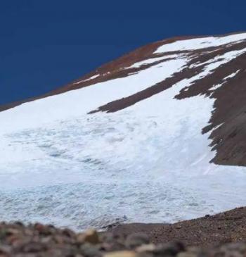 La audiencia que no fue: participación vaciada y retroceso democrático en el debate por la Ley de Glaciares